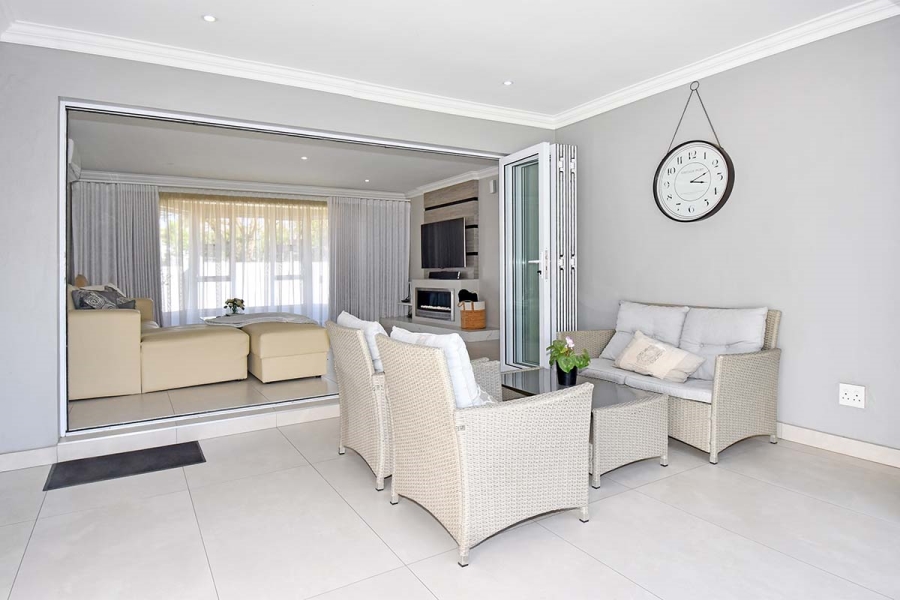 3 Bedroom Property for Sale in Greenstone Hill Gauteng
