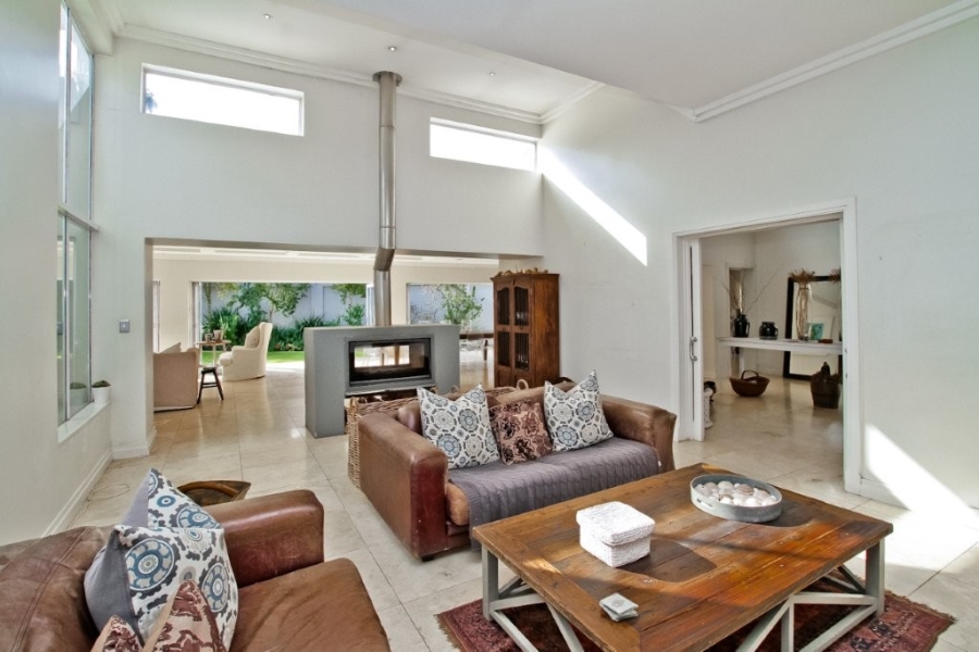 To Let 4 Bedroom Property for Rent in Morningside Gauteng