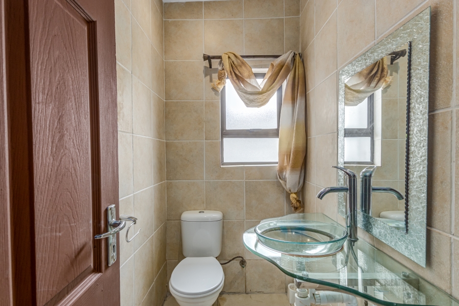6 Bedroom Property for Sale in Summerset Gauteng