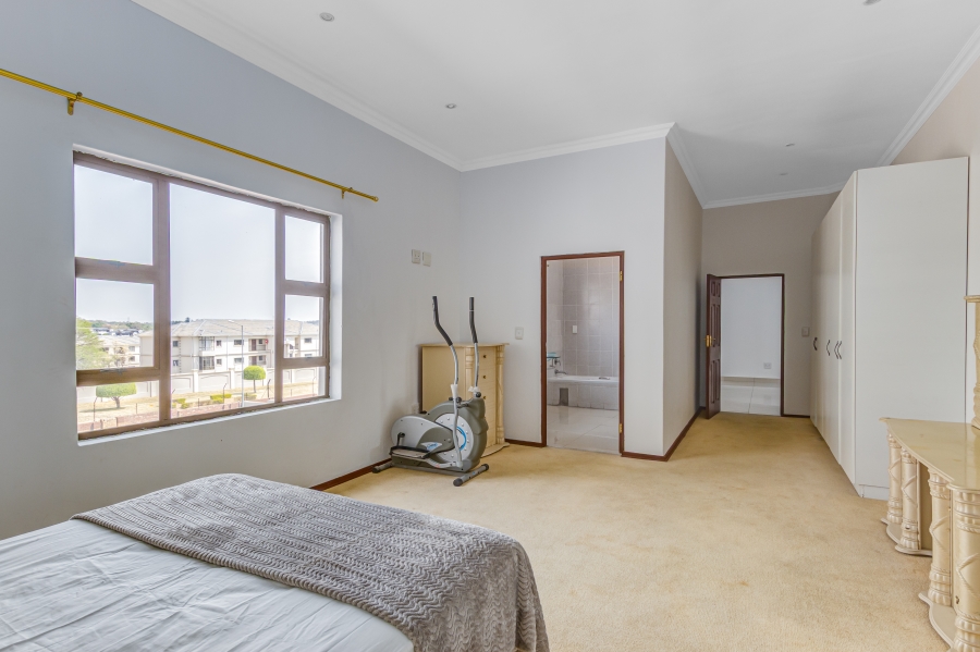 6 Bedroom Property for Sale in Summerset Gauteng