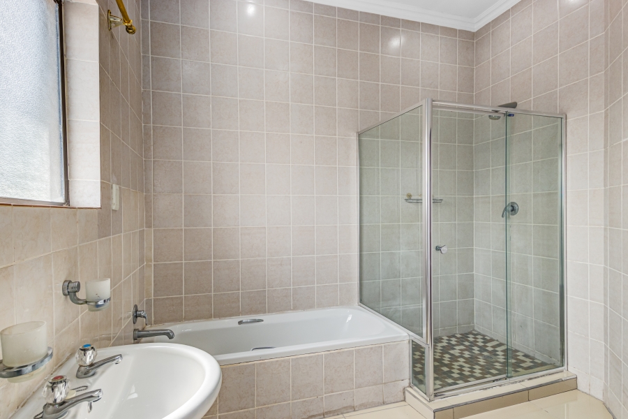 6 Bedroom Property for Sale in Summerset Gauteng