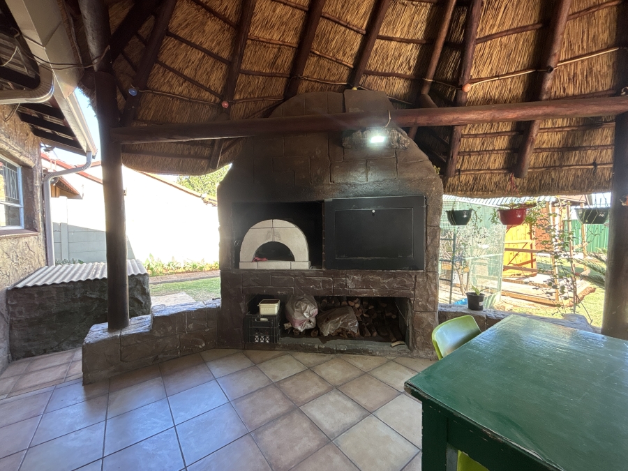4 Bedroom Property for Sale in Parkrand Gauteng