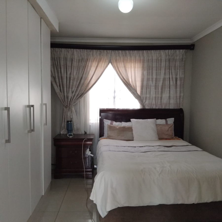 3 Bedroom Property for Sale in Blue Hills Gauteng