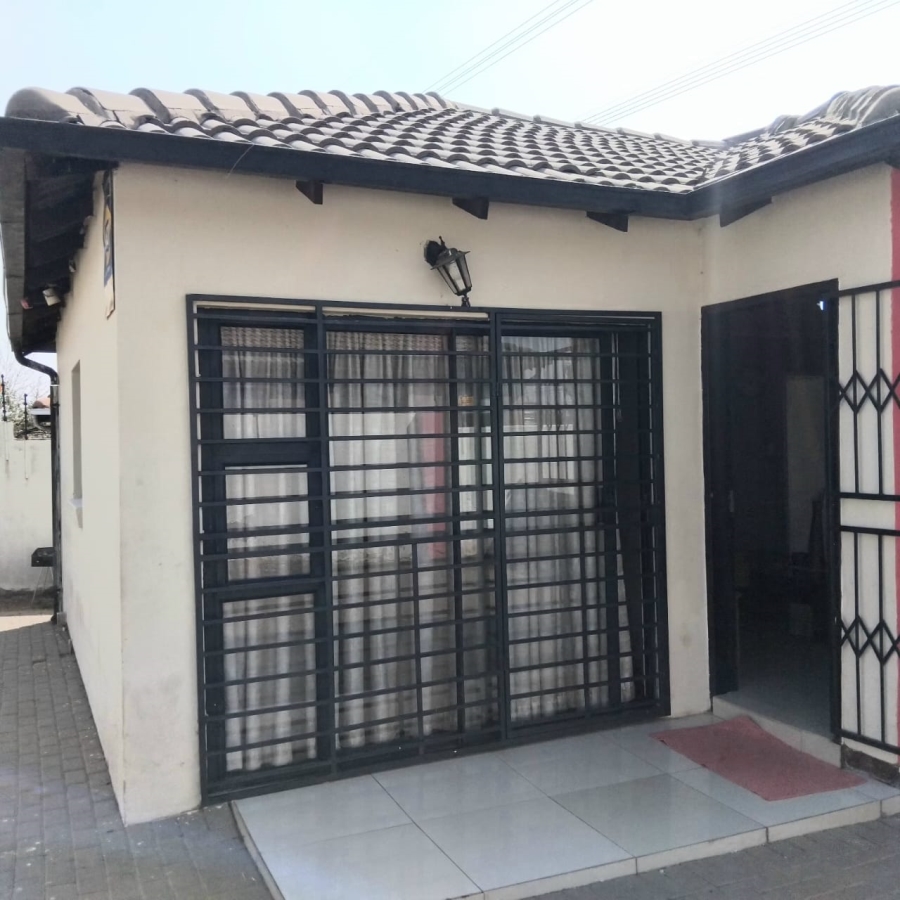 3 Bedroom Property for Sale in Blue Hills Gauteng