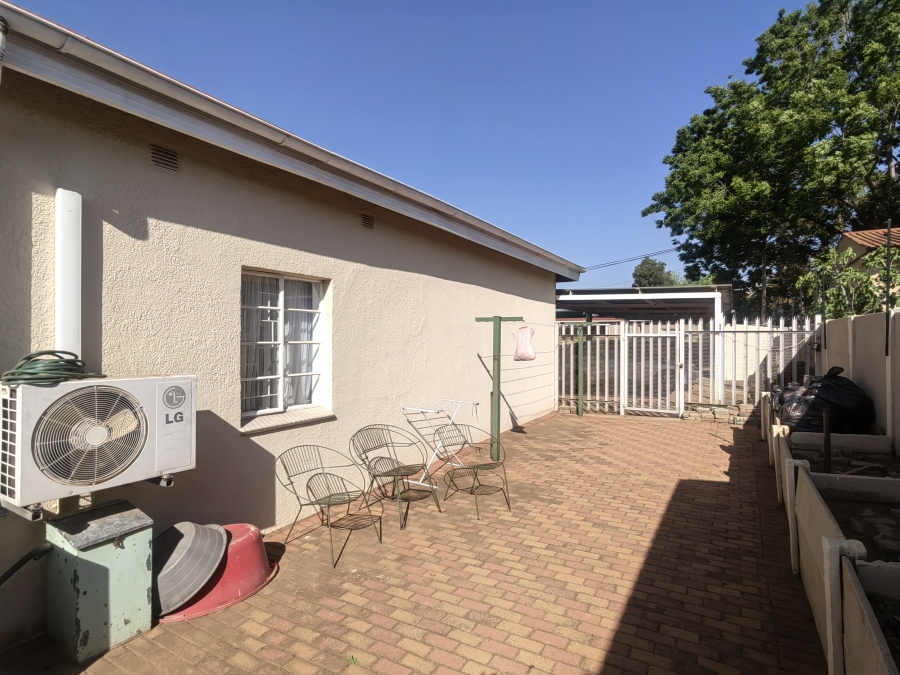 3 Bedroom Property for Sale in Rensburg Gauteng