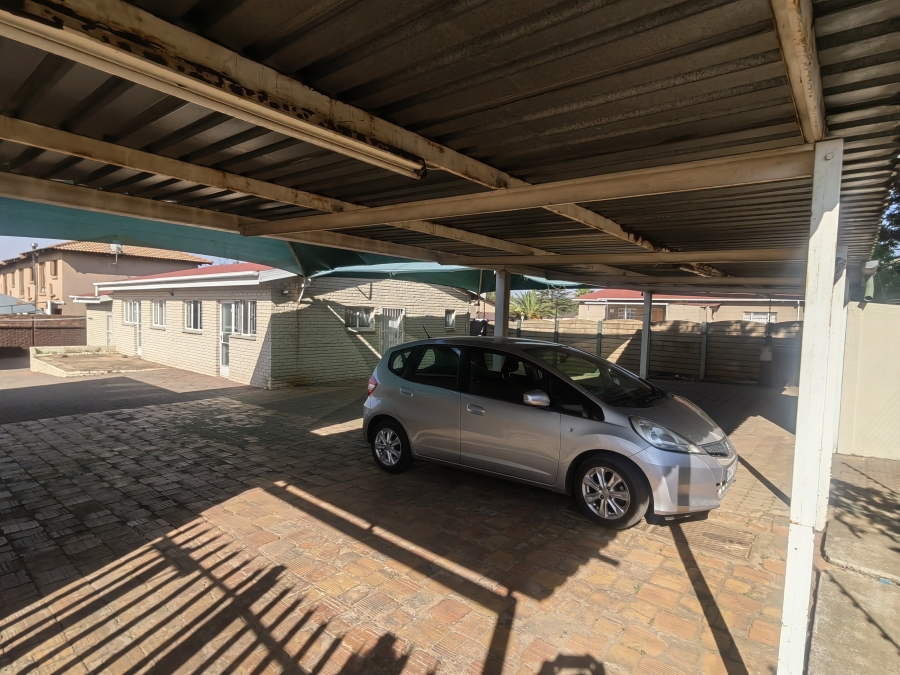 3 Bedroom Property for Sale in Rensburg Gauteng
