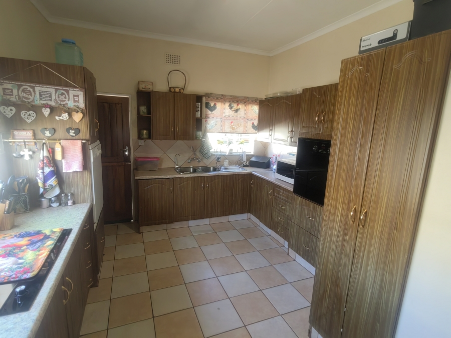 3 Bedroom Property for Sale in Rensburg Gauteng