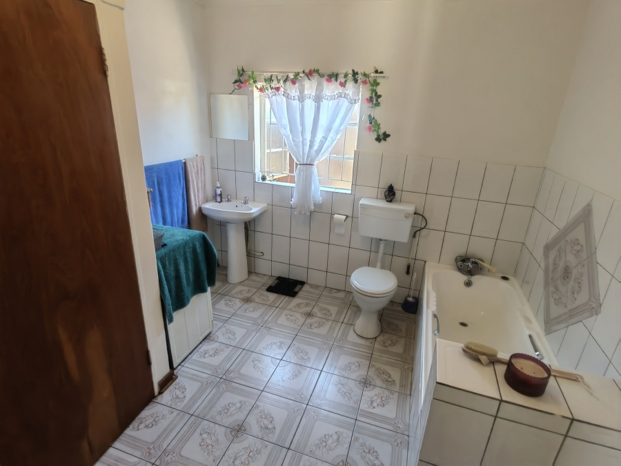 3 Bedroom Property for Sale in Rensburg Gauteng