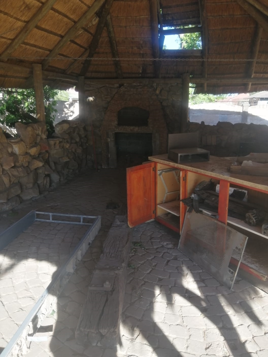 4 Bedroom Property for Sale in Vanderbijlpark CW 5 Gauteng