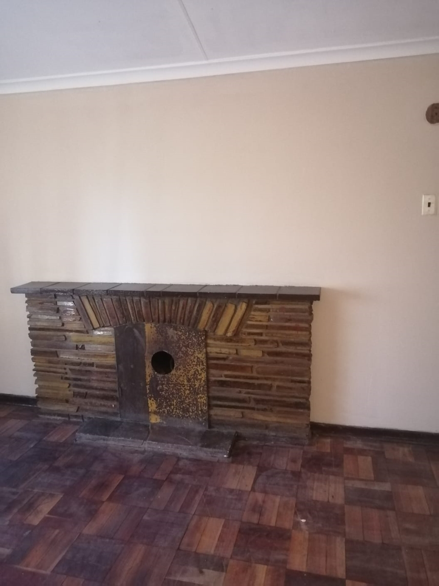 4 Bedroom Property for Sale in Vanderbijlpark CW 5 Gauteng