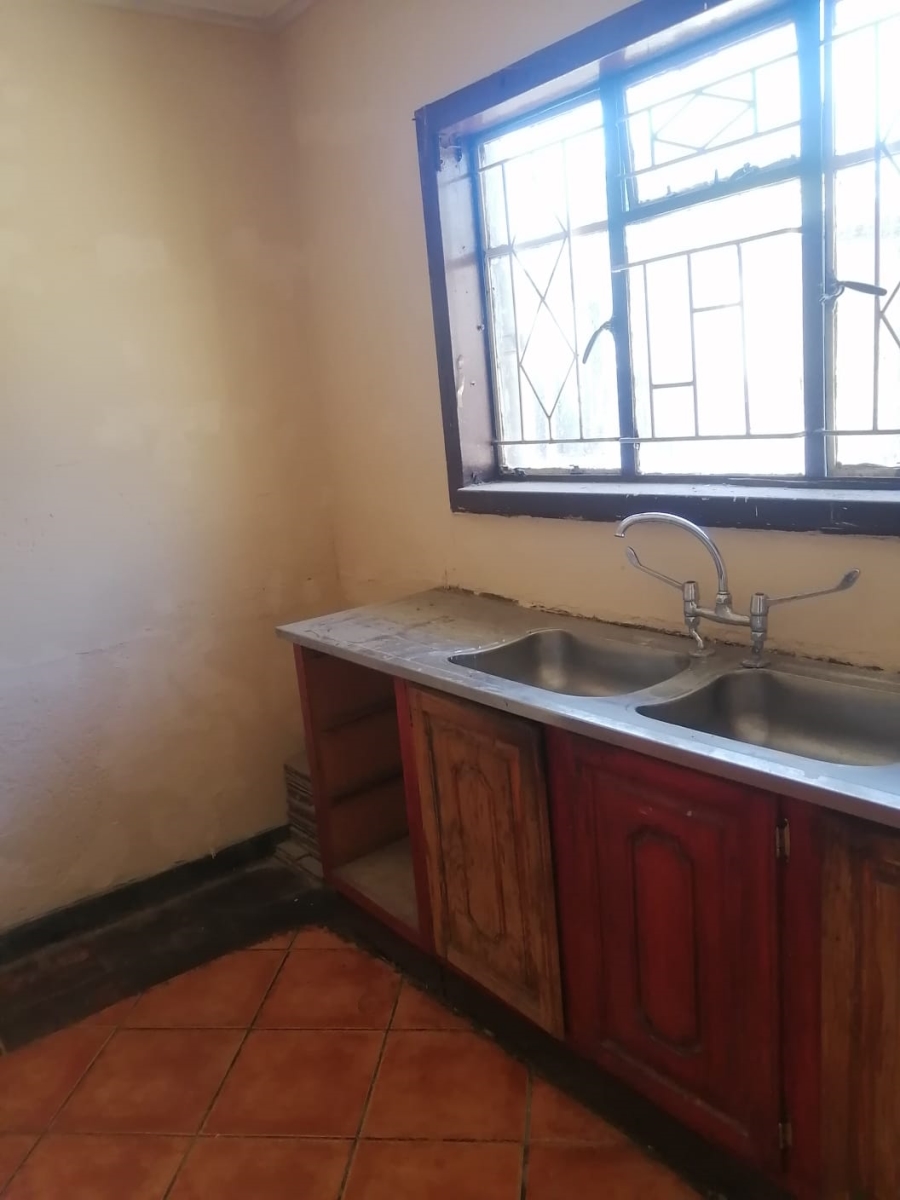 4 Bedroom Property for Sale in Vanderbijlpark CW 5 Gauteng