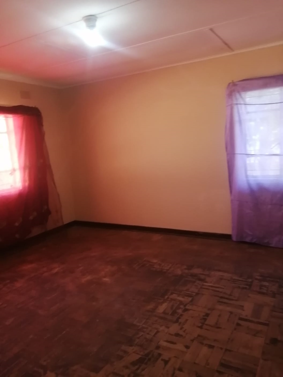 4 Bedroom Property for Sale in Vanderbijlpark CW 5 Gauteng