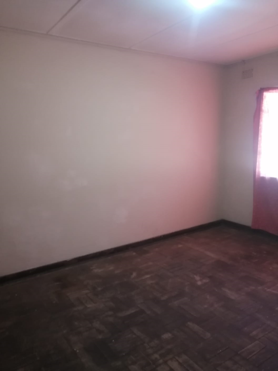 4 Bedroom Property for Sale in Vanderbijlpark CW 5 Gauteng