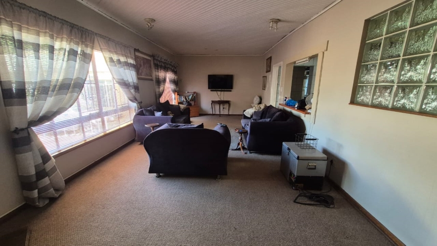 3 Bedroom Property for Sale in Selcourt Gauteng