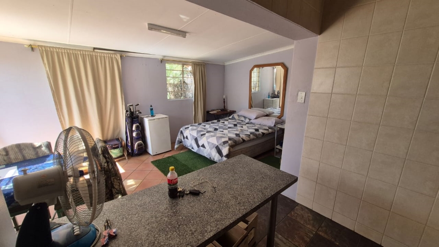3 Bedroom Property for Sale in Selcourt Gauteng