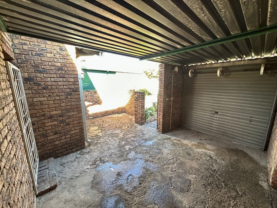 1 Bedroom Property for Sale in Beyers Park Gauteng