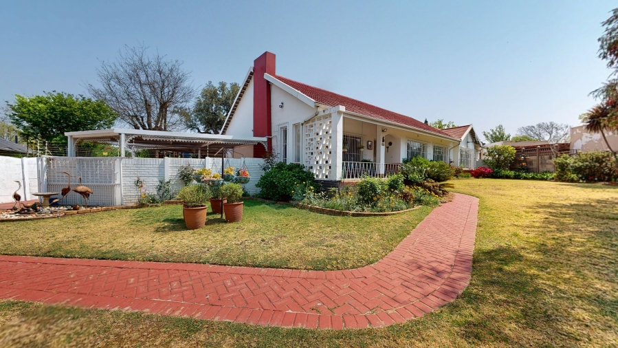 4 Bedroom Property for Sale in Parkdene Gauteng