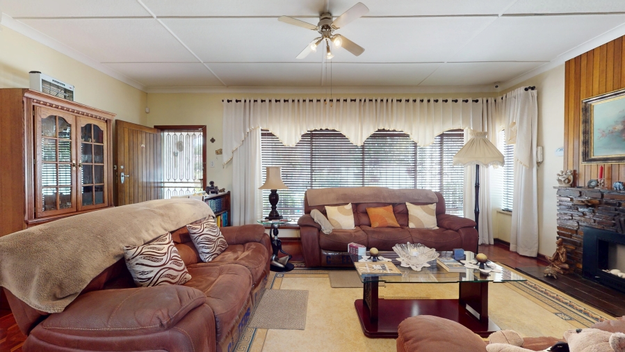 4 Bedroom Property for Sale in Parkdene Gauteng