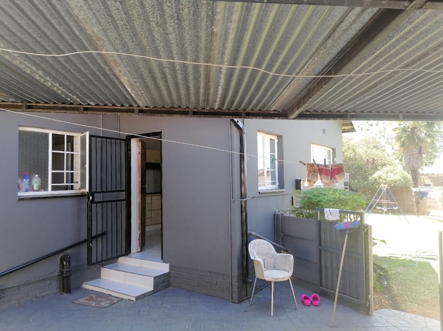 3 Bedroom Property for Sale in Birchleigh Gauteng