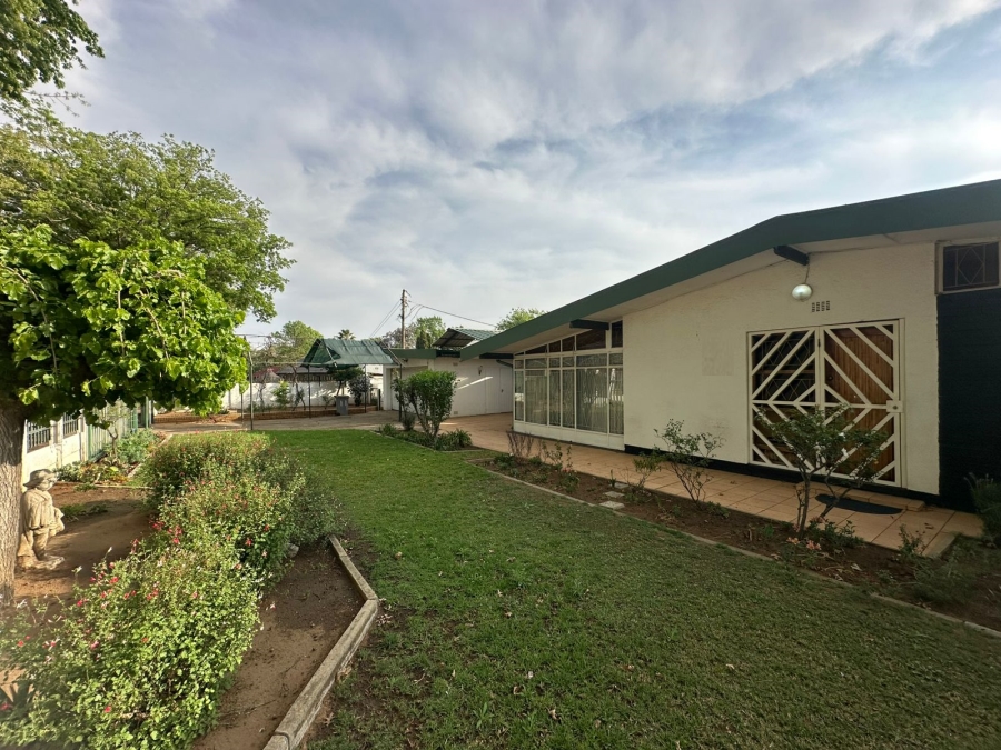 4 Bedroom Property for Sale in Three Rivers Gauteng