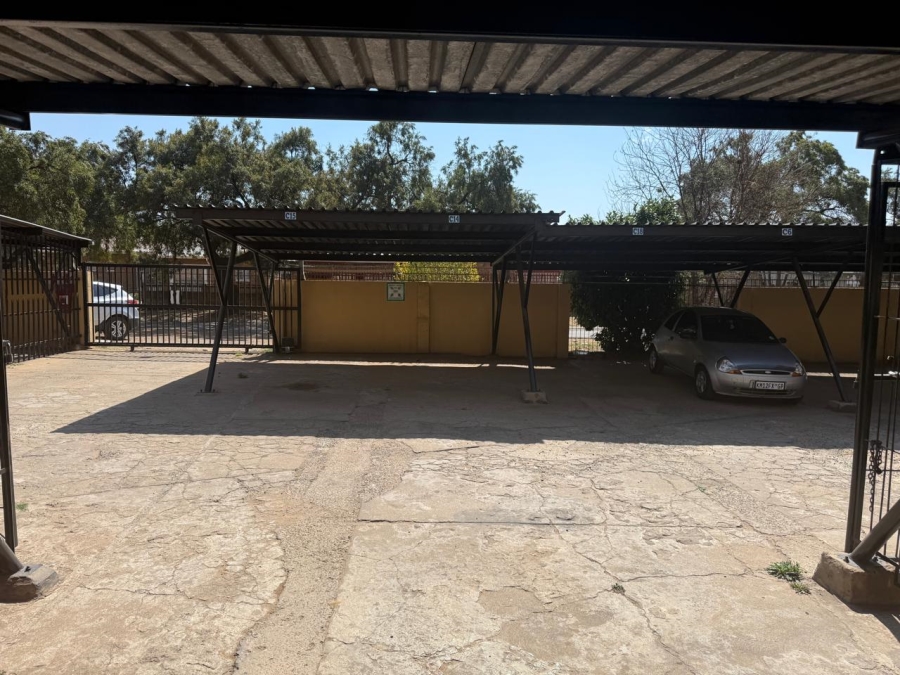2 Bedroom Property for Sale in Vanderbijlpark SE 1 Gauteng