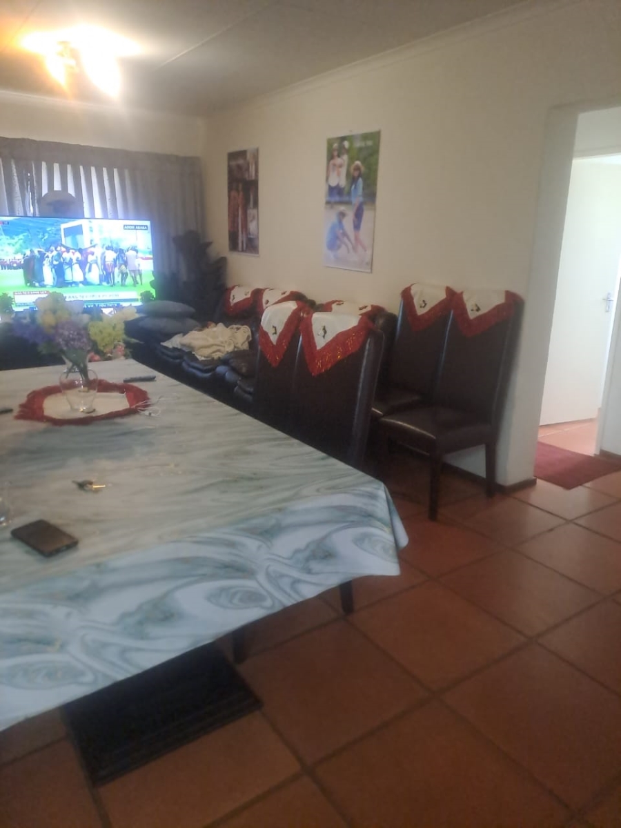 3 Bedroom Property for Sale in Three Rivers Proper Gauteng