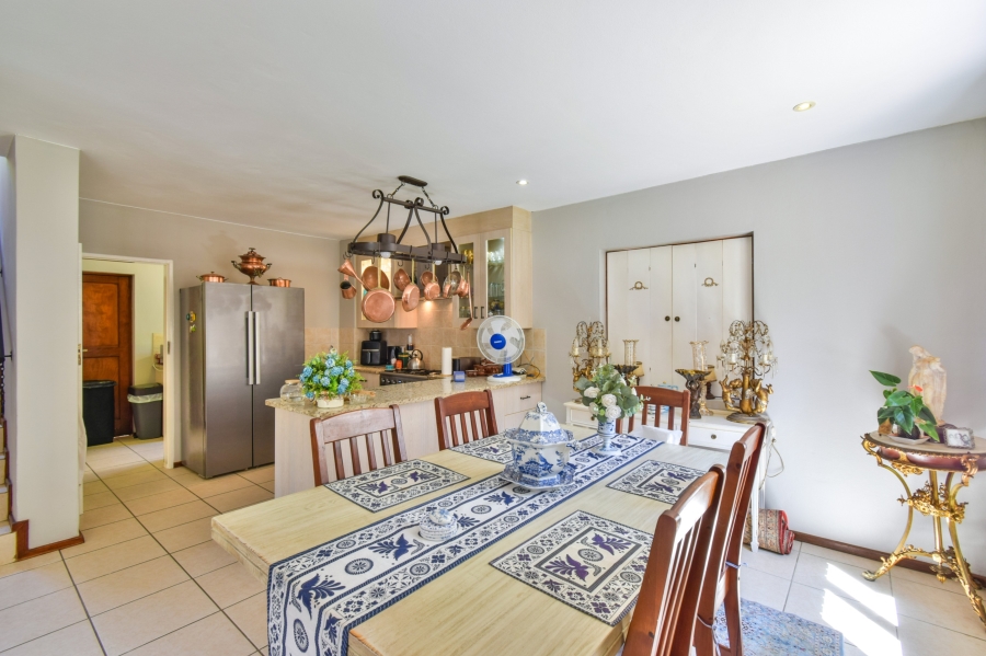 4 Bedroom Property for Sale in Rietvalleirand Gauteng