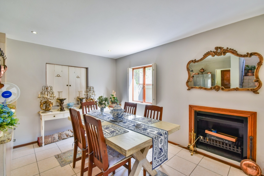 4 Bedroom Property for Sale in Rietvalleirand Gauteng