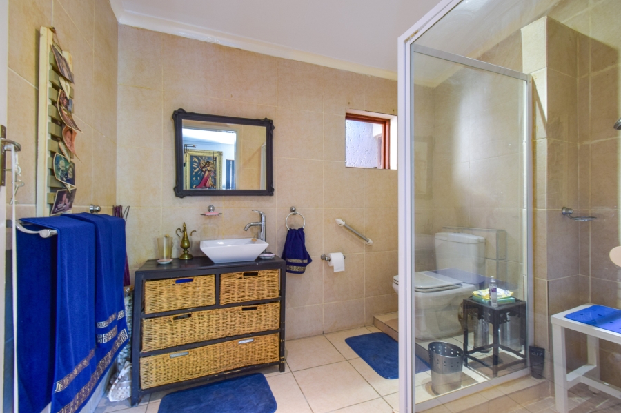 4 Bedroom Property for Sale in Rietvalleirand Gauteng