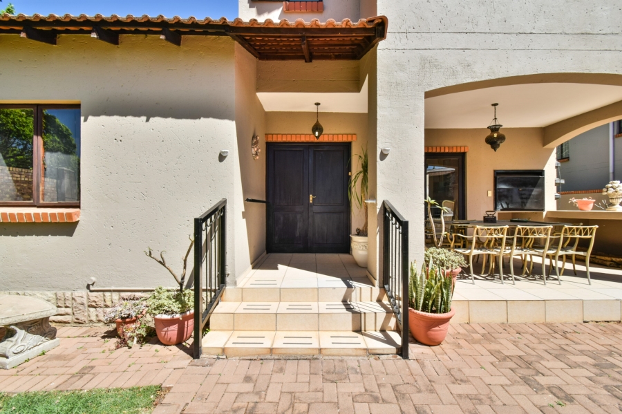 4 Bedroom Property for Sale in Rietvalleirand Gauteng