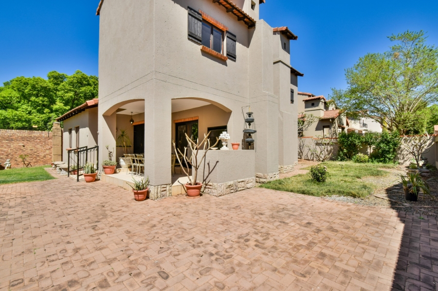 4 Bedroom Property for Sale in Rietvalleirand Gauteng