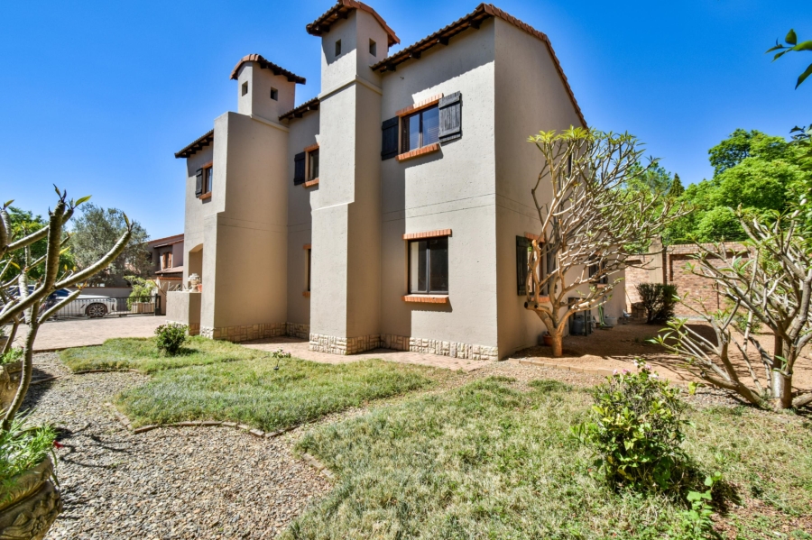 4 Bedroom Property for Sale in Rietvalleirand Gauteng