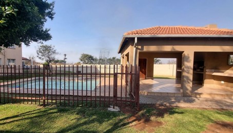 2 Bedroom Property for Sale in Castleview Gauteng