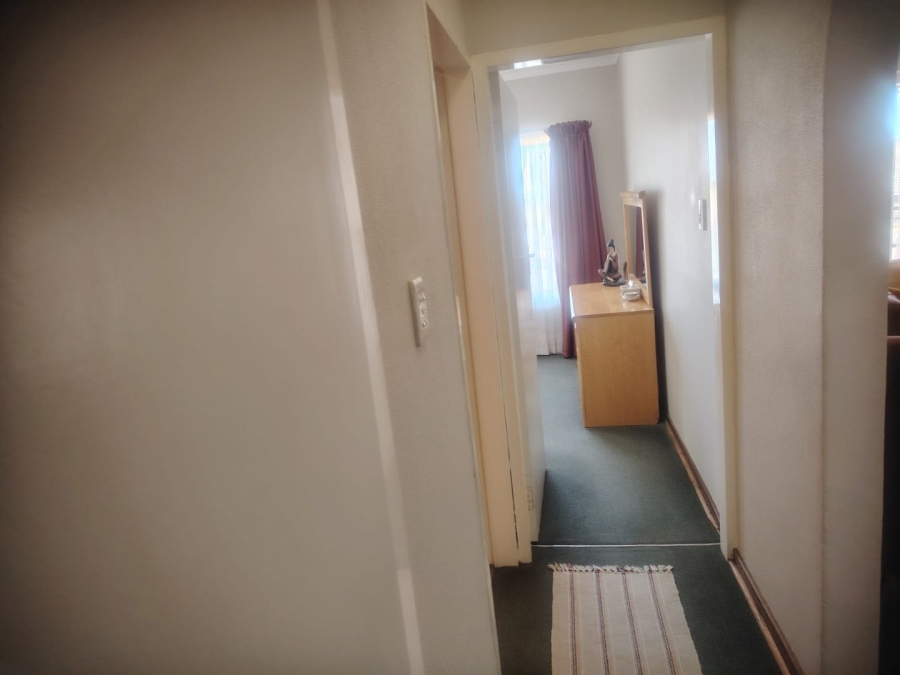 2 Bedroom Property for Sale in Greenhills Gauteng