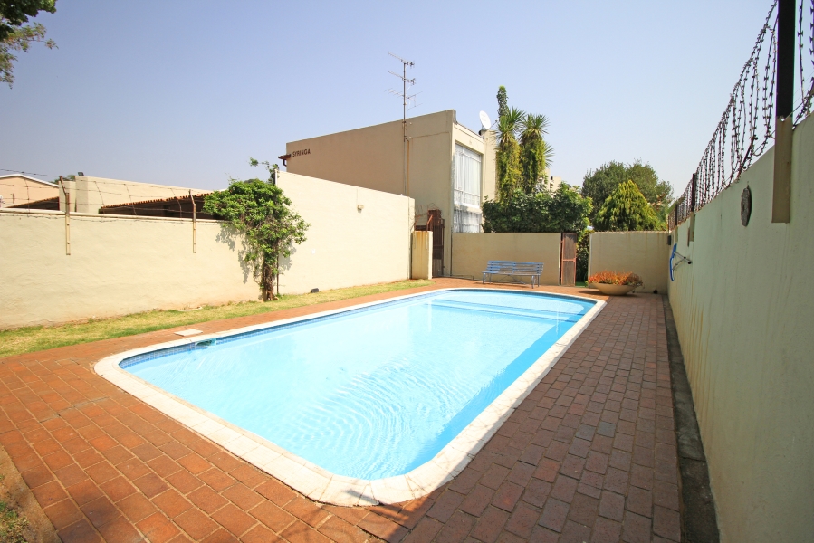 2 Bedroom Property for Sale in Albertville Gauteng