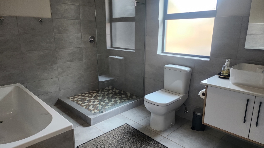 2 Bedroom Property for Sale in Olympus AH Gauteng