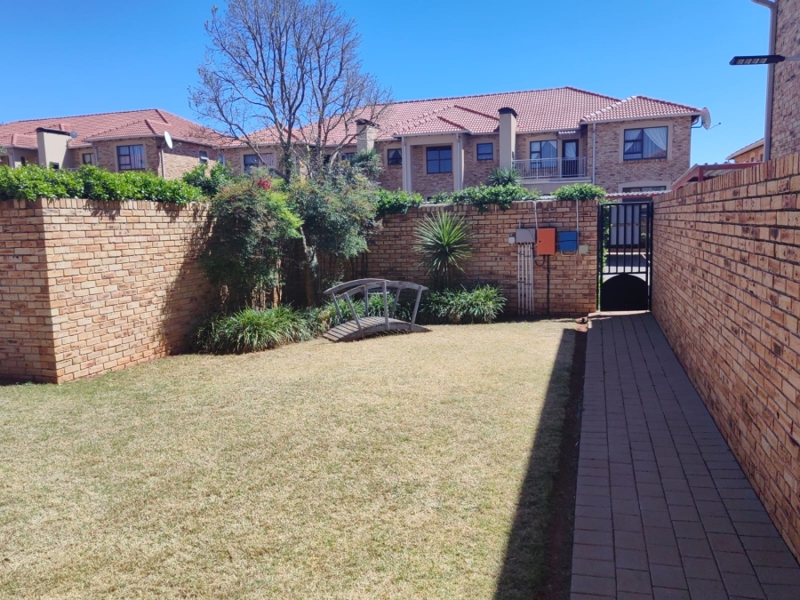 2 Bedroom Property for Sale in Randpoort Gauteng