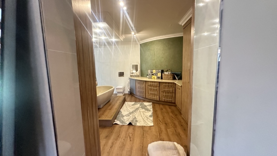 4 Bedroom Property for Sale in Midstream Estate Gauteng