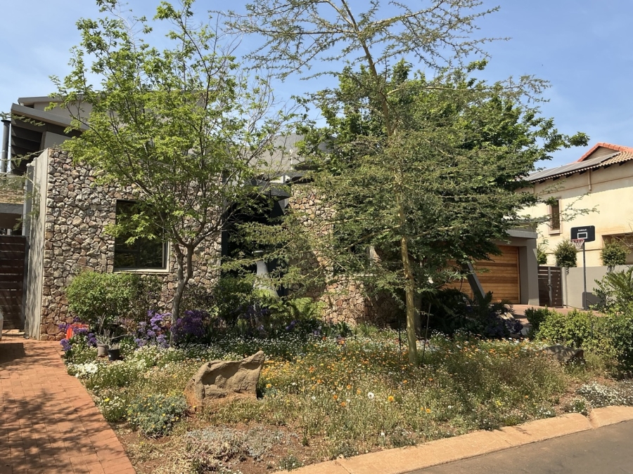 4 Bedroom Property for Sale in Midstream Estate Gauteng