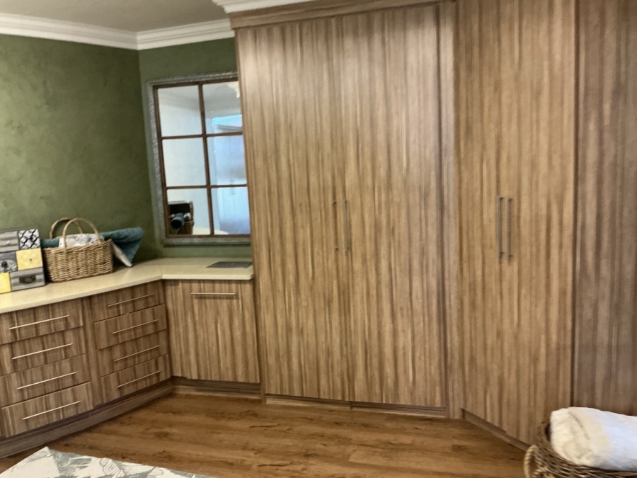 4 Bedroom Property for Sale in Midstream Estate Gauteng