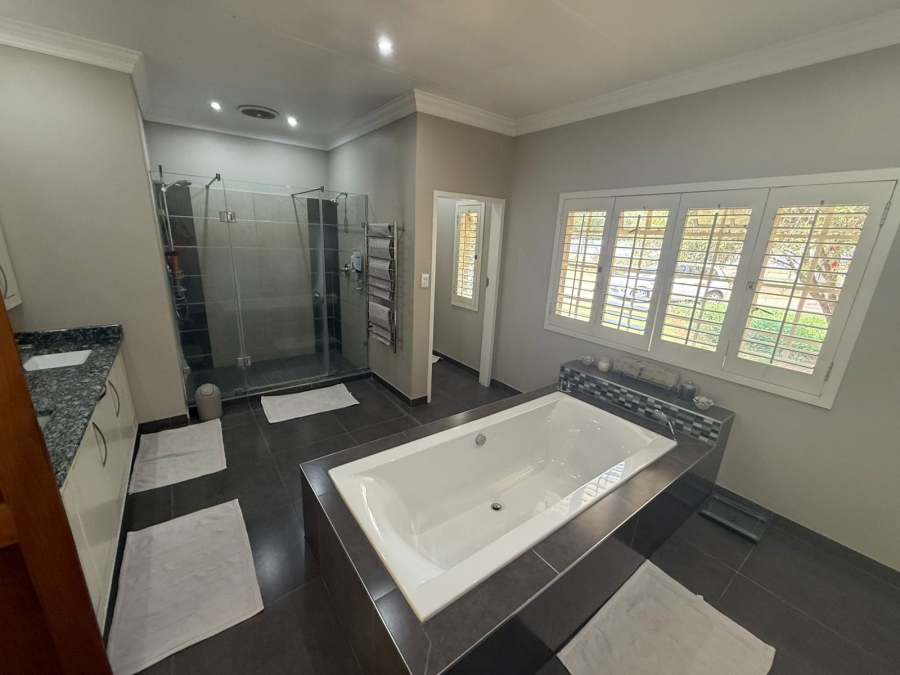 4 Bedroom Property for Sale in Three Rivers Gauteng