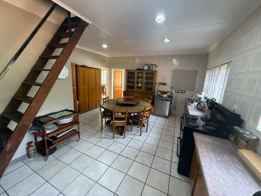 4 Bedroom Property for Sale in Three Rivers Gauteng