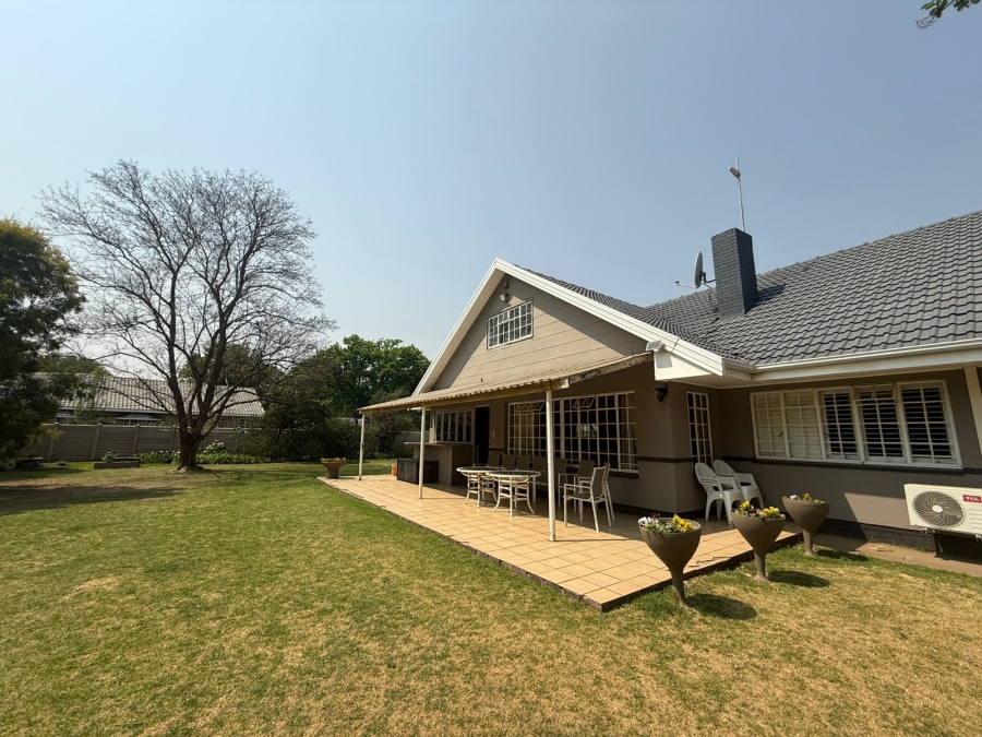 4 Bedroom Property for Sale in Three Rivers Gauteng