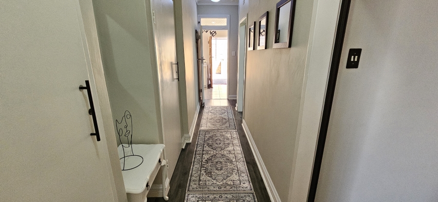 3 Bedroom Property for Sale in South Crest Gauteng
