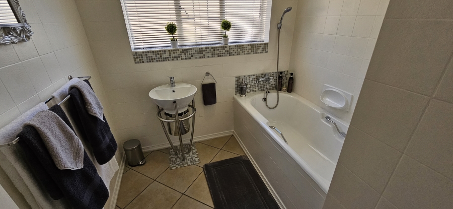 3 Bedroom Property for Sale in South Crest Gauteng