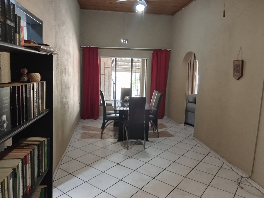 4 Bedroom Property for Sale in Lindhaven Gauteng