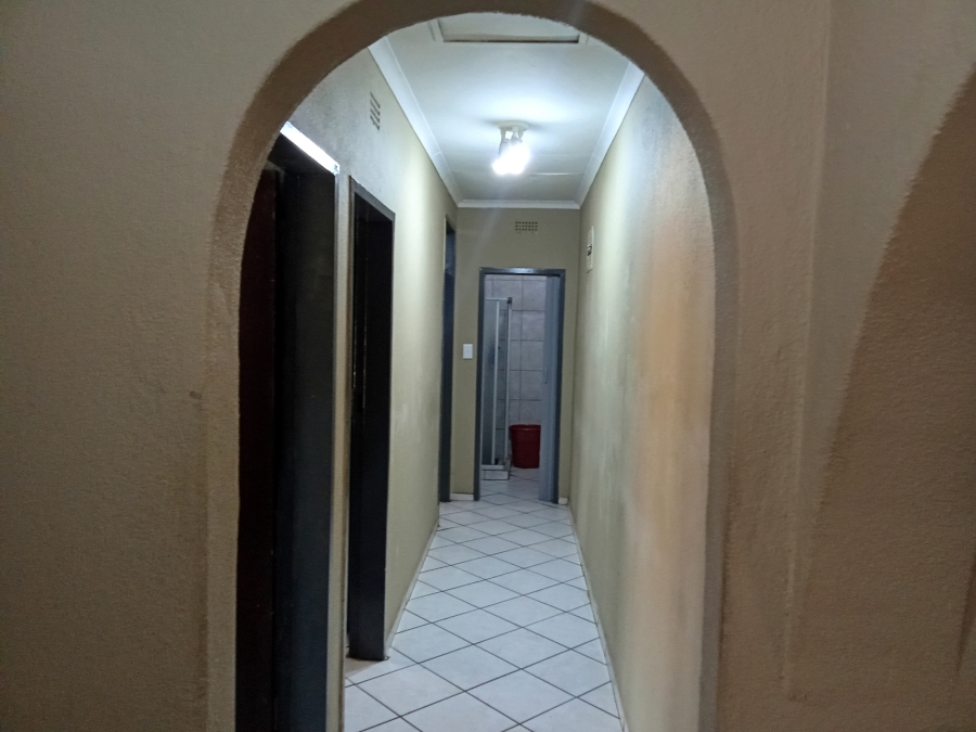 4 Bedroom Property for Sale in Lindhaven Gauteng