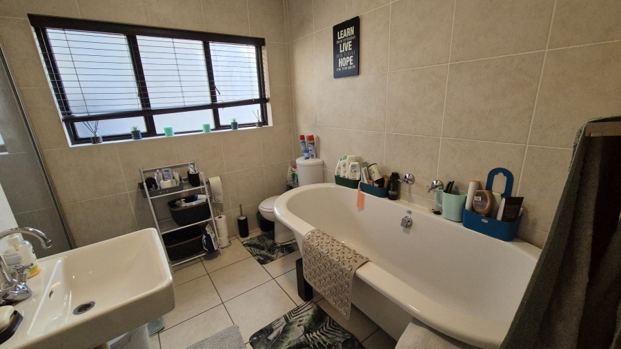 2 Bedroom Property for Sale in Solheim Gauteng