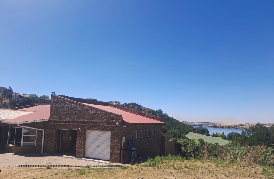 3 Bedroom Property for Sale in Bronkhorstbaai Gauteng