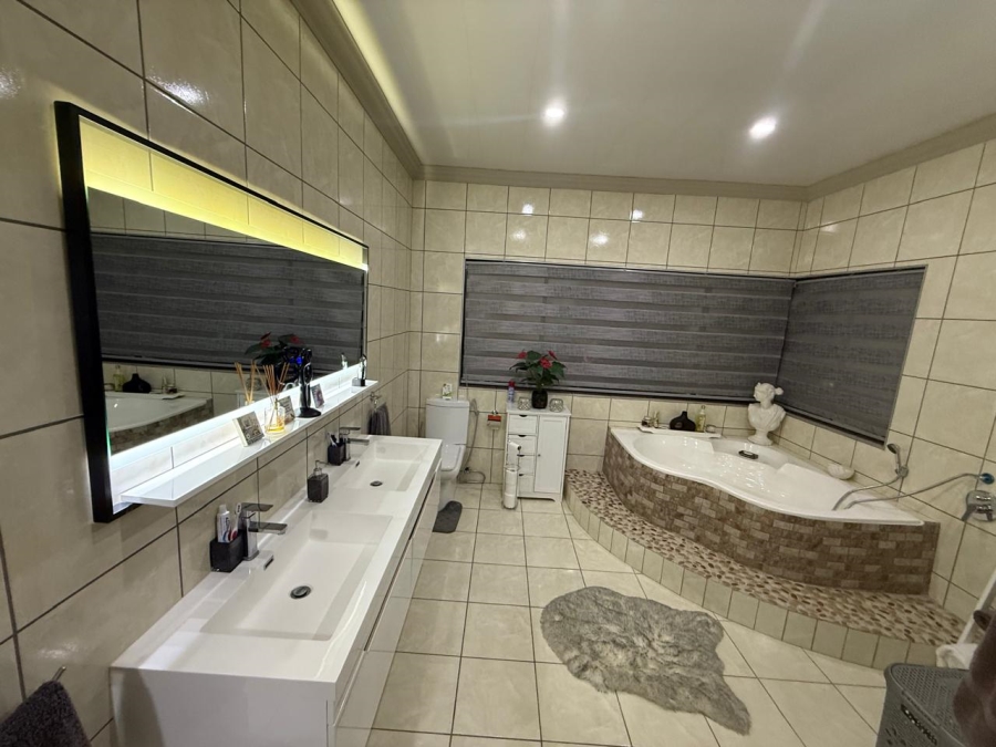 3 Bedroom Property for Sale in Arcon Park Gauteng